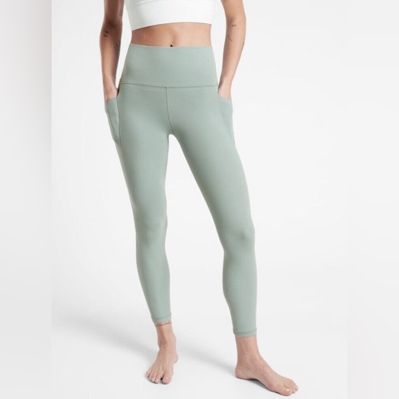 NWOT Athleta Sage Green Leggings - Picture 4 of 13